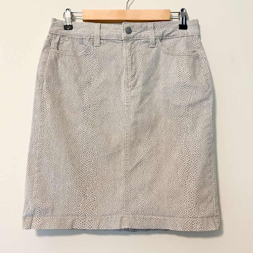 NYDJ White Gray Giraffe Print Denim Jean Skirt Size 4P
